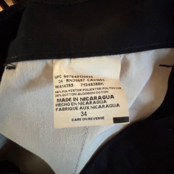 Dickies Authentic NEW black shorts 34" x 24"L - Picture 4 of 4